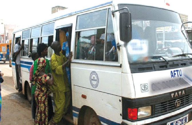 Bagarre dans un bus Tata : Une dame envoyée aux urgences