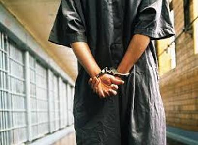 Ivre, Abdou Cissé vole deux exemplaires du Coran dans une mosquée