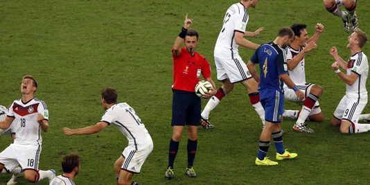 Stéphane Lannoy : « Les arbitres du Mondial ont laissé vivre le jeu »