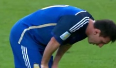 Vidéo: Messi vomit en finale du Mondial. Regardez