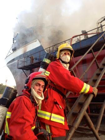 Photo reportage : les pompiers sénégalais et français ont lutté ensemble contre les flammes ( Ambassade France à Dakar )