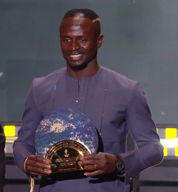 SadioMané… Docteur Honoris Causa, hic et nunc Par Alioune Badara Fall (ABF) SadioMané… Docteur Honoris Causa, hic et nunc Par Alioune Badara Fall (ABF)
