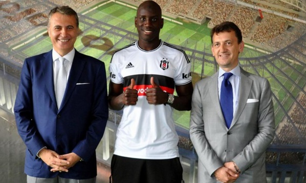 Officiel: Demba Ba rejoint Besiktas