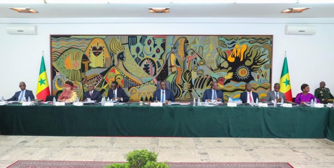 Séminaire gouvernemental / Conduite à tenir dans l'exercice de leurs fonctions : Les ministres libérés à...4h du matin Séminaire gouvernemental / Conduite à tenir dans l'exercice de leurs fonctions : Les ministres libérés à...4h du matin