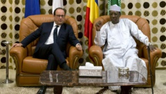 François Hollande installe officiellement Barkhane à Ndjamena