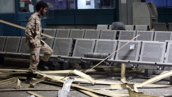  Libye: violents combats entre milices à l'aéroport de Tripoli
