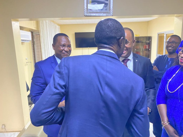 Photos / Poste: La passation de service entre Abdoulaye Bibi Baldé et Mohamadou Diaité, s’est bien passée Photos / Poste: La passation de service entre Abdoulaye Bibi Baldé et Mohamadou Diaité, s’est bien passée