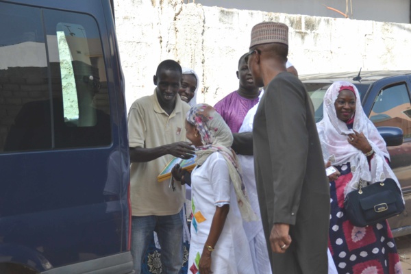 Photos - « Ndogou aux Daaras »: Abdoul Mbaye s’active sur le terrain