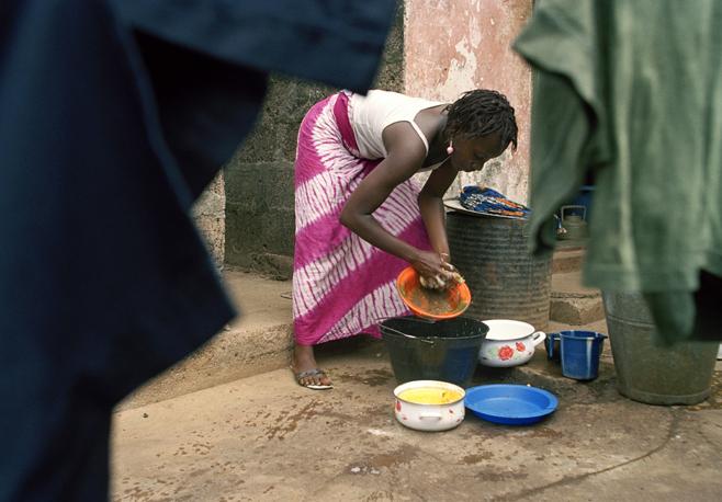 Baye Dieng, psycho-sociologue: « Les travailleuses domestiques n’ont pas été préparées à s’occuper convenablement des enfants »