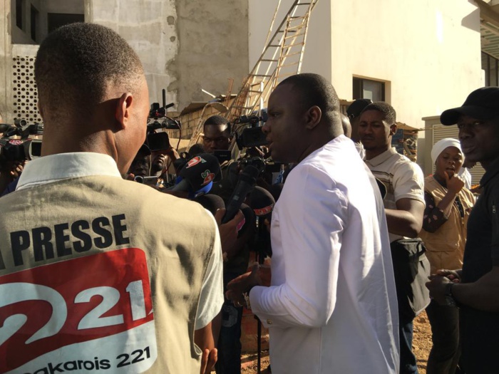 Cité Keur Gorgui / Venu rendre visite à Ousmane Sonko, Déthié Fall se voit interdire l'accès par la police Cité Keur Gorgui / Venu rendre visite à Ousmane Sonko, Déthié Fall se voit interdire l'accès par la police