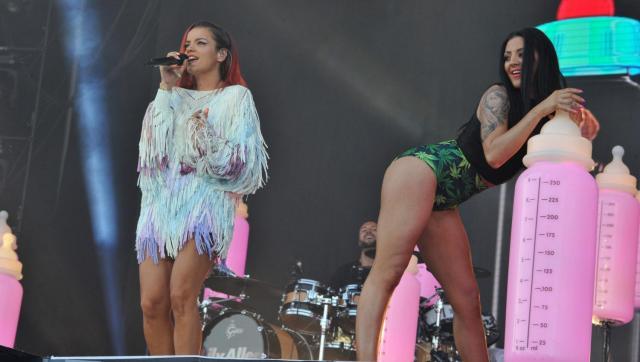 Lily Allen complètement fan de Miley Cyrus