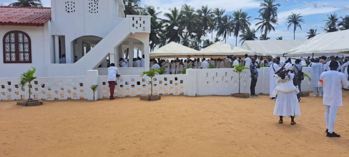 Forum de la Paix en Côte d'Ivoire: Le Khalife de Médina Baye honoré