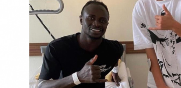 Blessure au genou : Premières images de Sadio Mané depuis son lit d’hôpital