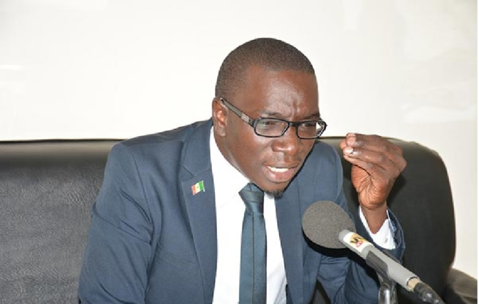 Le ministre Moussa Thiam charge encore PAN : « Il n'a même pas de carte de presse » Le ministre Moussa Thiam charge encore PAN : « Il n'a même pas de carte de presse »
