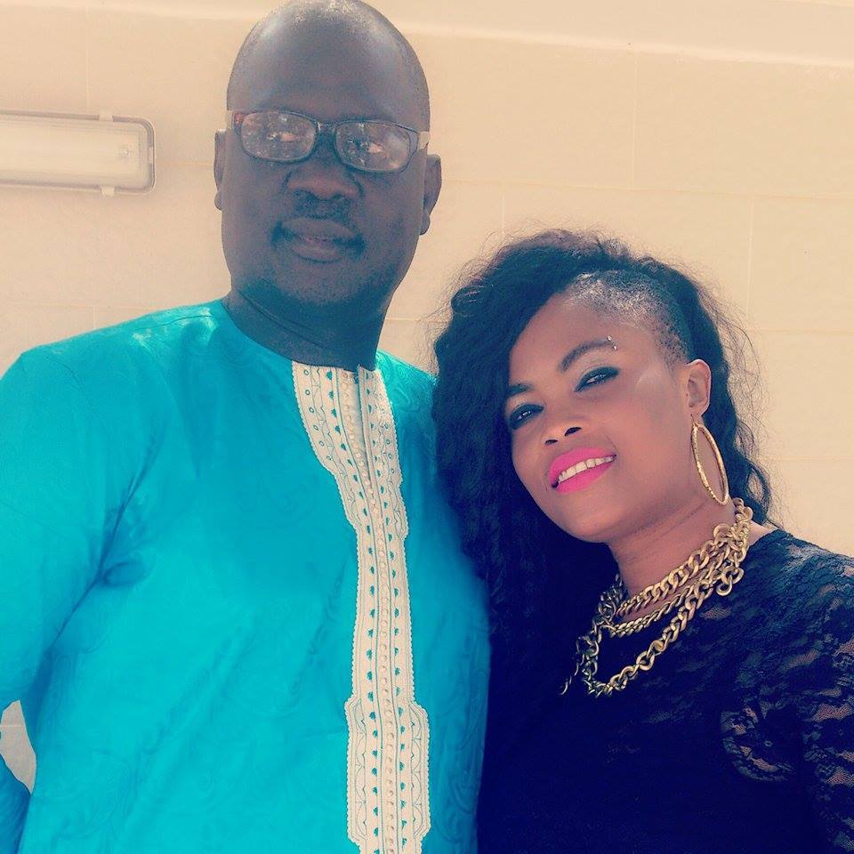Lamine Samba pose avec Déesse Major