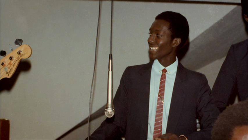 Souvenir - Le très élégant Mbaye Dièye Faye dans son joli costume 