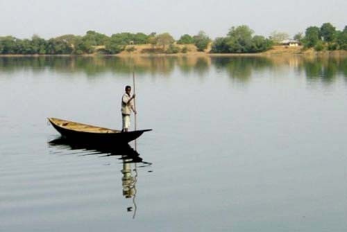 Deux pirogues chavirent en mer à Mbour: Un mort retrouvé et un porté disparu