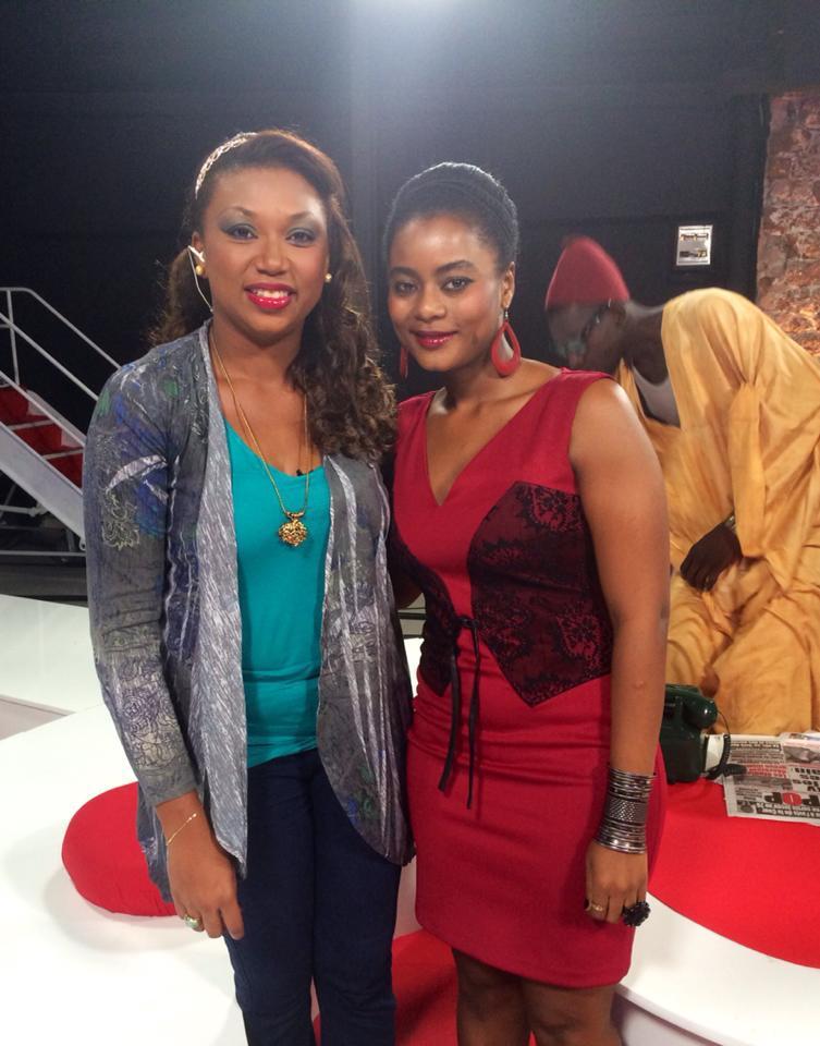 Merry Bey pose avec Fily de la 2stv