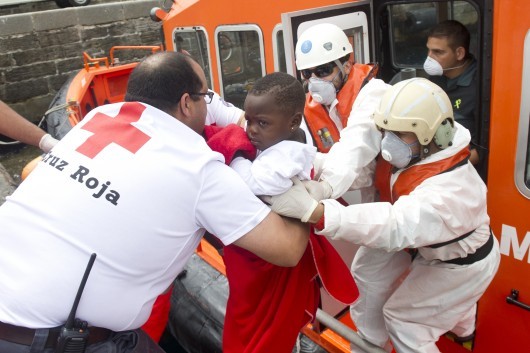 Princesse Fatima: L’Espagne émue par ce bébé Sénégalais migrant arrivé seul sur les côtes espagnoles