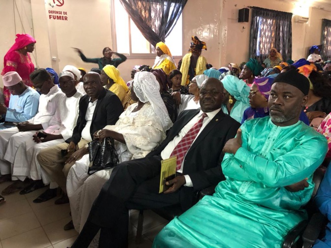 Rufisque: L’Apr démarre la vente de carte dans un moment de communion et d’engagement Rufisque: L’Apr démarre la vente de carte dans un moment de communion et d’engagement