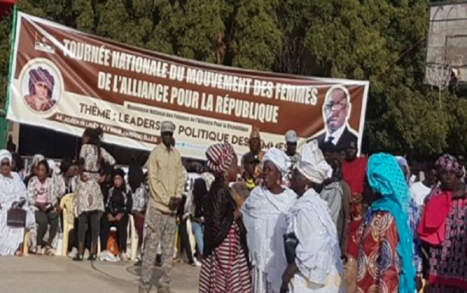 Agression physique contre Mme la députée Amy Ndiaye Gniby : très indignées les jeunes femmes leaders de l’APR « cognent »…