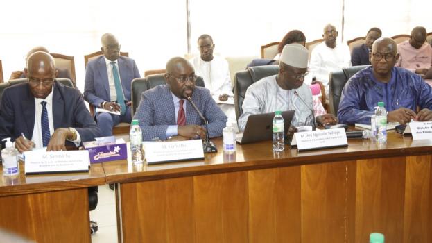 Situation dans le secteur primaire : Le gouvernement et les travailleurs fument le calumet de la paix