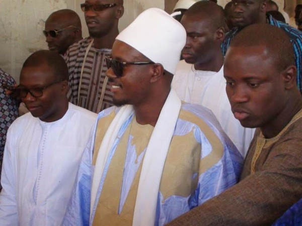 Serigne Mountakha Bassirou et Cheikh Bassirou Abdou Khadre à Dakar pour une visite de chantier de la Grande Mosquée Massalikoul Djinane