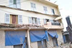 La dalle d'un bâtiment s'affaisse et blesse un maçon 