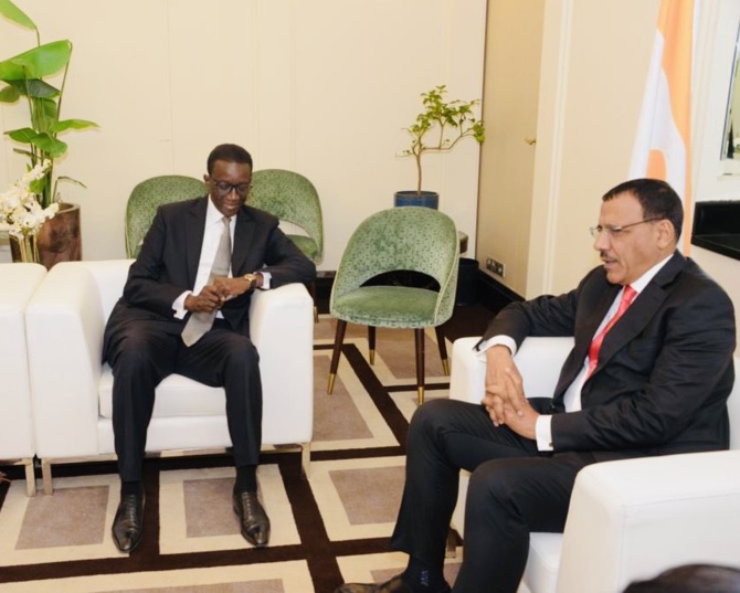 Table-ronde des investisseurs et des partenaires au développement du Niger : Amadou Bâ était de la partie Table-ronde des investisseurs et des partenaires au développement du Niger : Amadou Bâ était de la partie