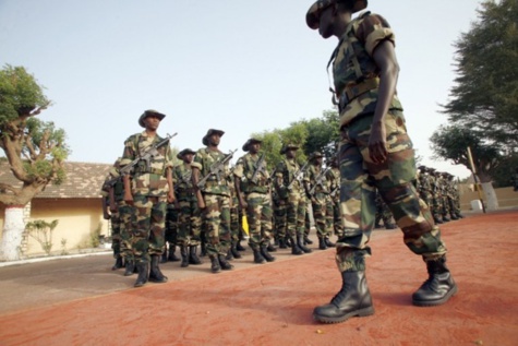 Désertion : le tribunal militaire lance un mandat d'arrêt contre trois soldats