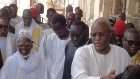 Visite de Serigne Mountakha Bassirou Mbacké et Serigne Bassirou Abdou Khadre à Massalikoul Jinaan