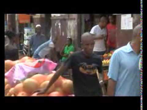 Vidéo: Le virus EBOLA condamne des commerçants du marché Sandiniery de Dakar