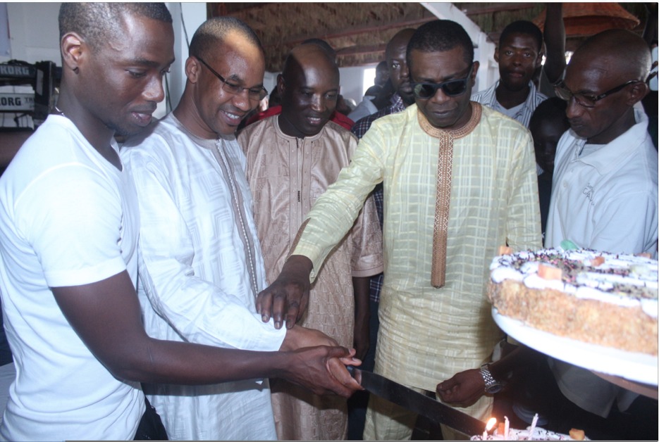Images- Yendou du personnel de Youssou Ndour