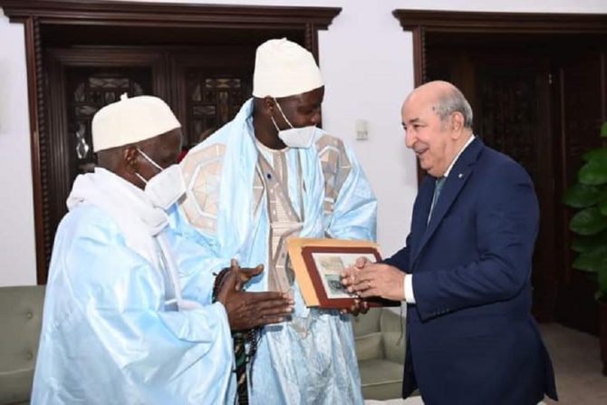 Religion : Serigne Assane Seck, khalife de Thiénaba Seck reçu par le président algérien Religion : Serigne Assane Seck, khalife de Thiénaba Seck reçu par le président algérien