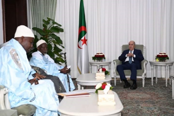 Religion : Serigne Assane Seck, khalife de Thiénaba Seck reçu par le président algérien Religion : Serigne Assane Seck, khalife de Thiénaba Seck reçu par le président algérien
