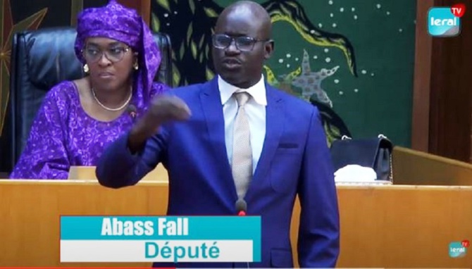 Divergences Wallu - Yaw :  Abass Fall reconnait «un petit souci de communication …»