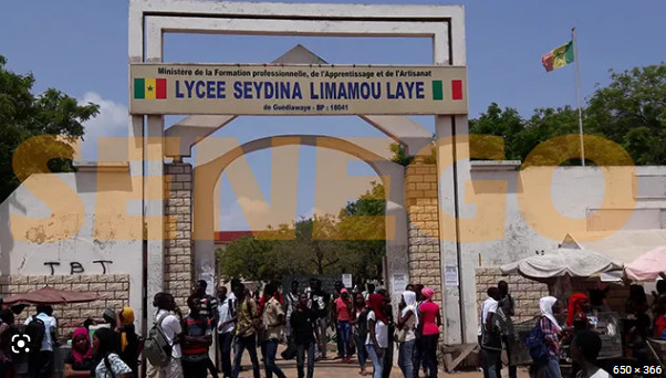 Débrayage des professeurs du Lycée Limamoulaye Débrayage des professeurs du Lycée Limamoulaye