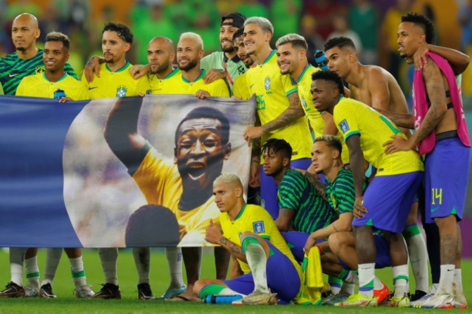 Brésil: Les proches de Pelé à son chevet à l'hôpital
