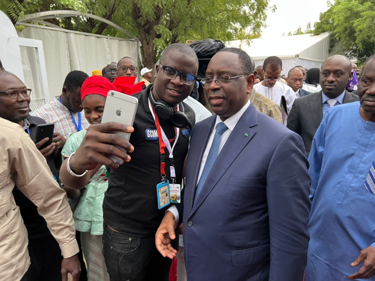 Video+Photos / Tambacounda : Le Président Macky Sall en tête-à-tête, sans protocole, avec la presse