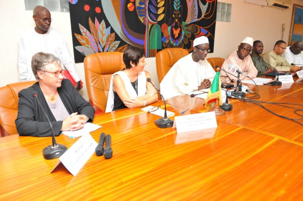 Discours + photos : Cérémonie de signature de conventions entre l’Agence Française de Développement et l’Etat du Sénégal