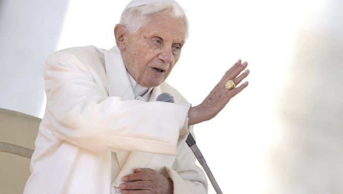L'ancien pape Benoît XVI est mort à l'âge de 95 ans, la mort d’un pape émérite et théologien