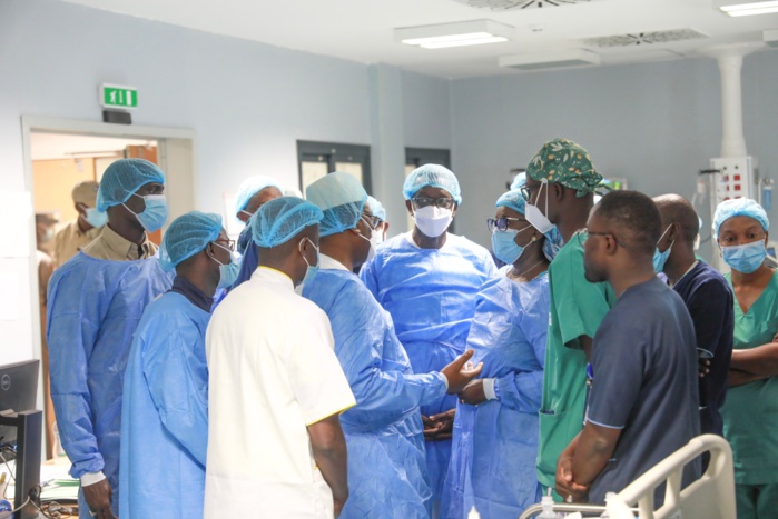 Photos: Le Président Macky Sall au chevet des blessés à l’hôpital de Kaffrine
