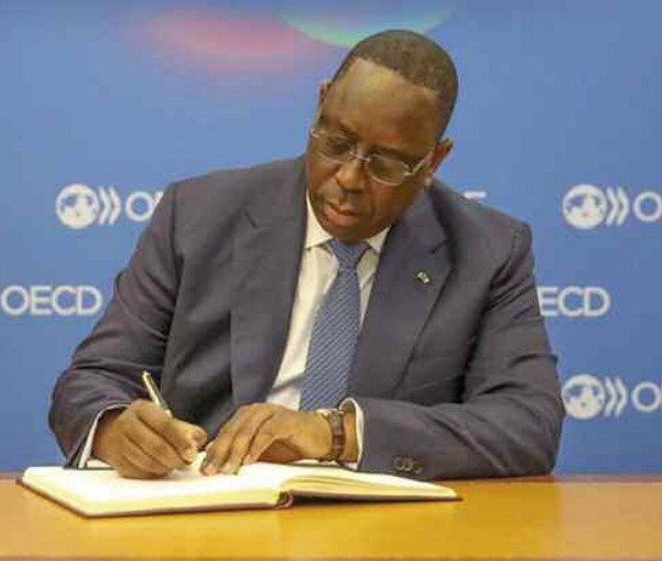 Modernisation des marchés et espaces commerciaux : Macky Sall demande l'accélération de la mise en œuvre du PROMOGEM