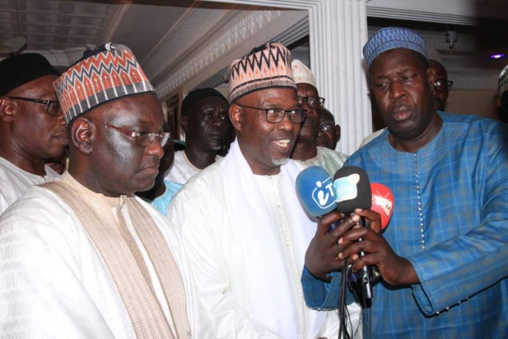 Photos/ 59ème cérémonie annuelle de la Famille Omarienne: Ziarra du Parti Démocratique Sénégalais (PDS) Photos/ 59ème cérémonie annuelle de la Famille Omarienne: Ziarra du Parti Démocratique Sénégalais (PDS)