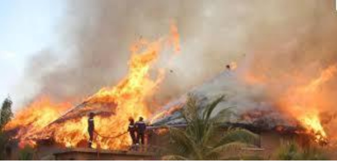 Kédougou / Incendie à Bantaco : Plus de 200 cases (Niafa) réduites en cendres