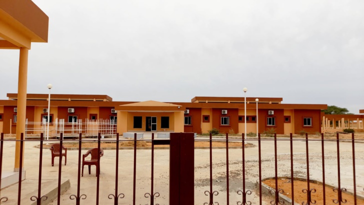 Hôpital non opérationnel à Sakal: Un dénonciateur anonyme parle de blocage politique et accuse Moustapha Diop et le Maire Ousmane Sakal Dieng Hôpital non opérationnel à Sakal: Un dénonciateur anonyme parle de blocage politique et accuse Moustapha Diop et le Maire Ousmane Sakal Dieng