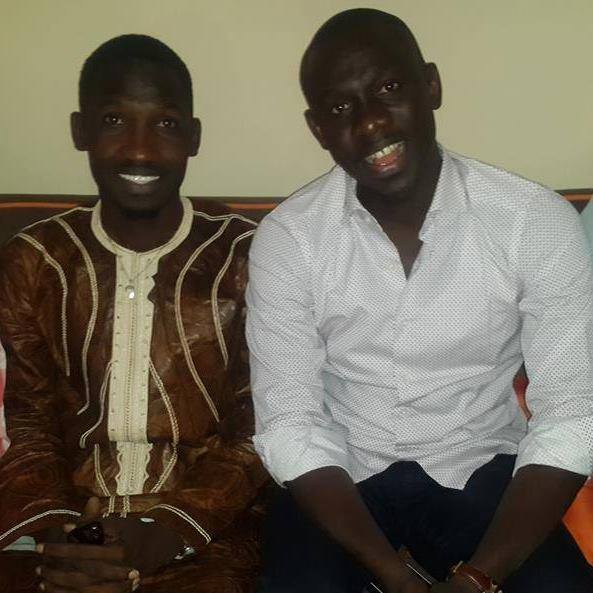 Demba Guissé pose avec Pape Diouf 