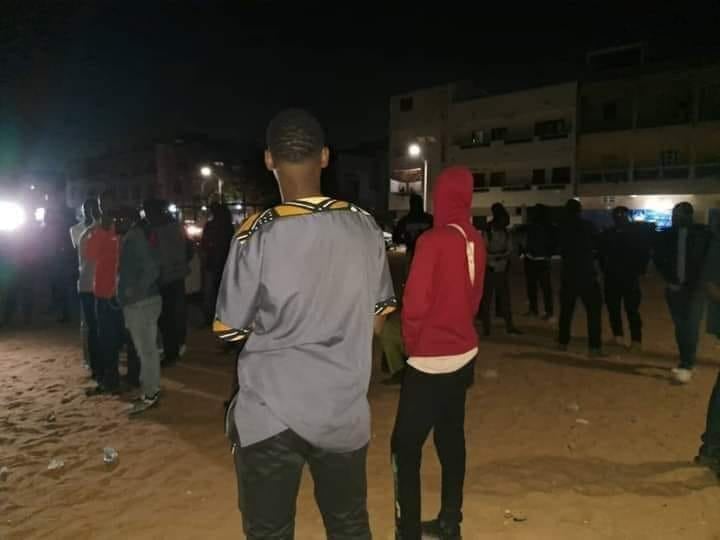 Insolite/ Meeting de Keur Massar: Des partisans de Sonko auraient passé la nuit sur place Insolite/ Meeting de Keur Massar: Des partisans de Sonko auraient passé la nuit sur place