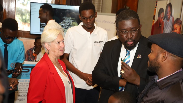Salon des innovations technologiques : DAUST célèbre ses jeunes étudiants