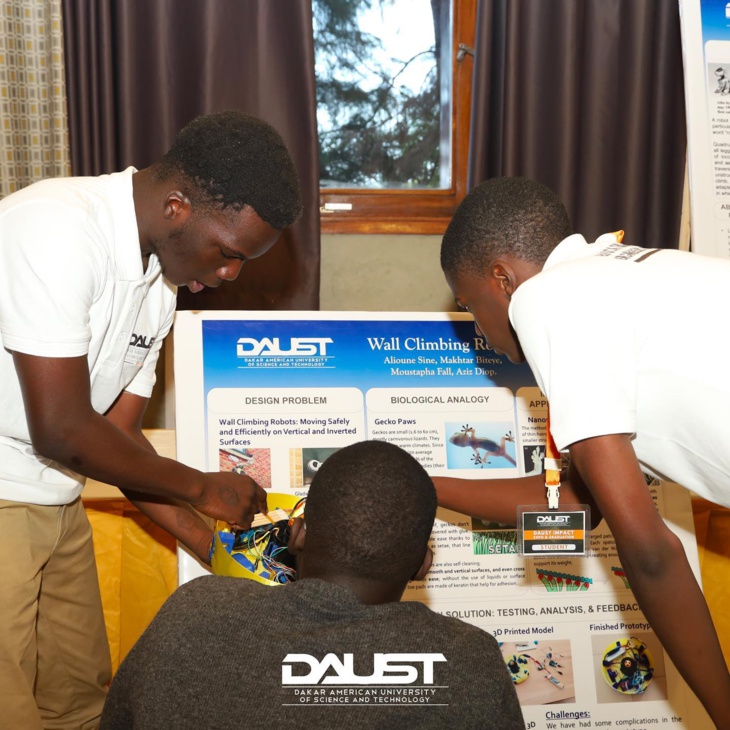 Salon des innovations technologiques : DAUST célèbre ses jeunes étudiants
